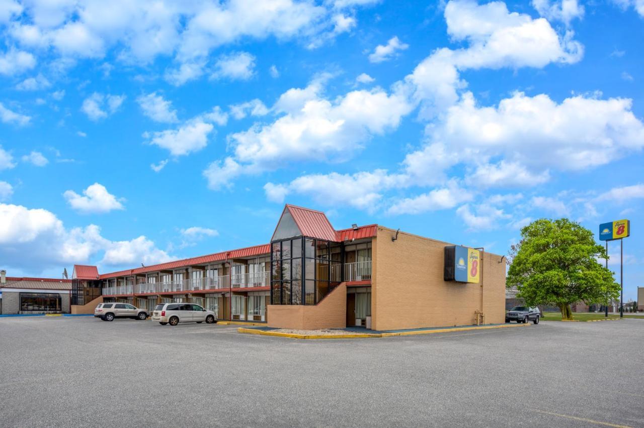 Super 8 By Wyndham Perrysburg-Toledo Hotel Екстериор снимка